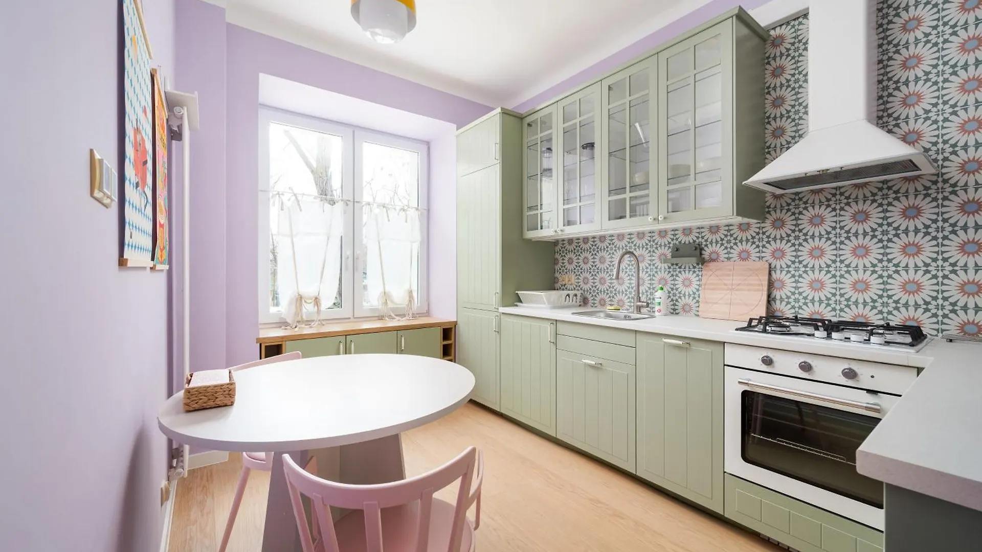 Metro Mlynow Colourful Apartment Warsaw 0*,  Poland