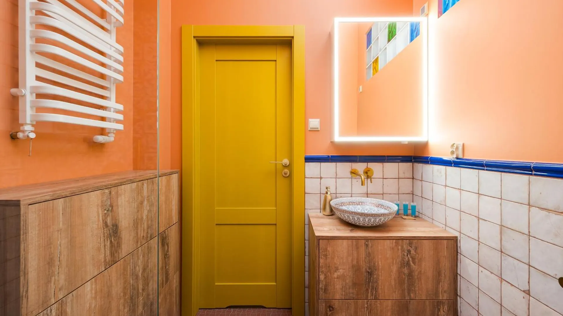 Metro Mlynow Colourful Apartment Varšava 0*,